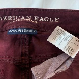 Womens American Eagle Outfitters jeans,super stretch size 8 regular, almost new